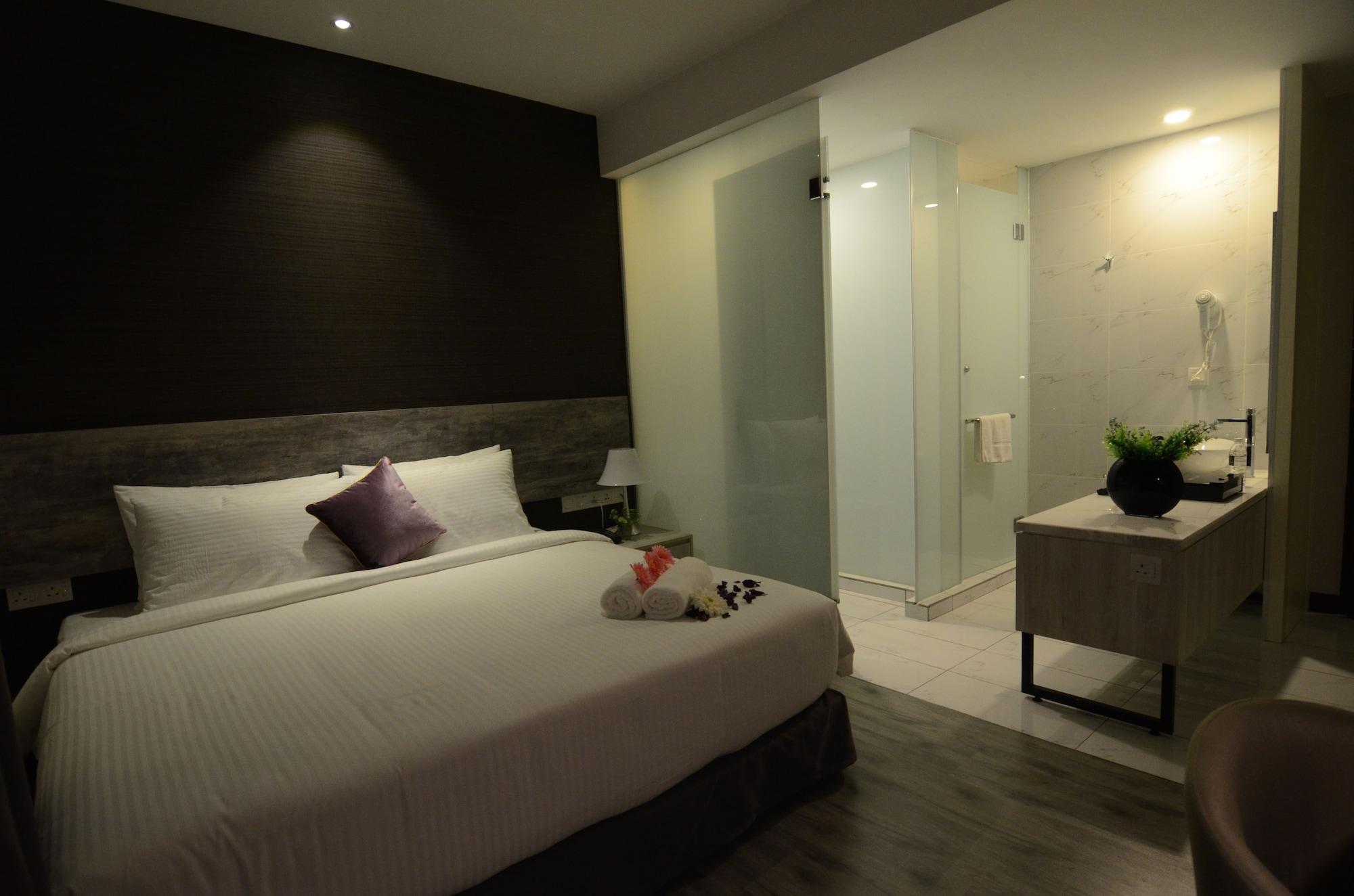 The Leverage Business Hotel Джохор-Бару Экстерьер фото
